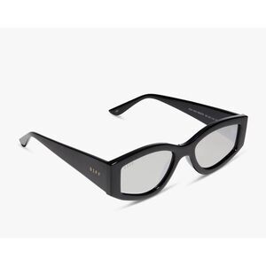 DIFF Eyewear Kai  Square Mirror  Sunglasses- Black